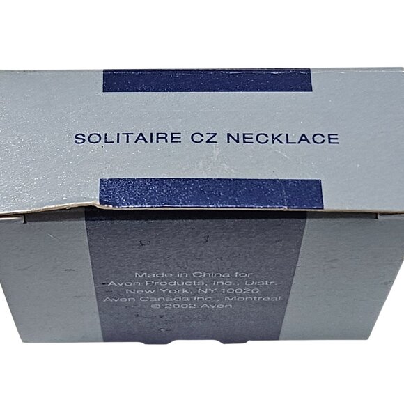 Avon Solitaire Cz Pendant Necklace Silver Tone Chain Jewelry Gift 2002 Box - Picture 5 of 5